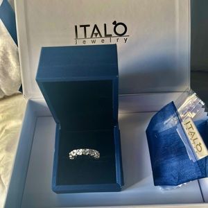 Italo Jewelry 925 Sterling Silver White Sapphire Cubic Zirconia Wedding Band